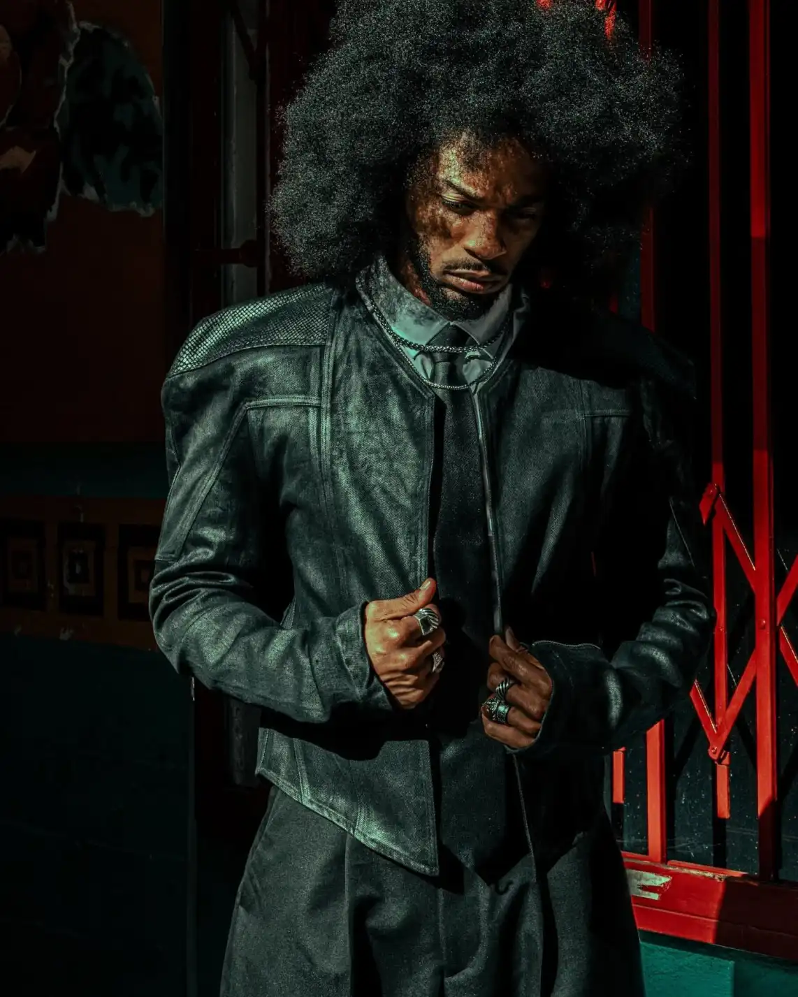 Static noise in a corrupted system. ◼️ The Void Structure Jacket acts as armor against signal decay. Redefine your silhouette with disark. Secure the link at psylos1.com. #avantgardefashion #darkwear #disark #futuristicstyle #leatherarmor #cyberpunkfashion (2/4)