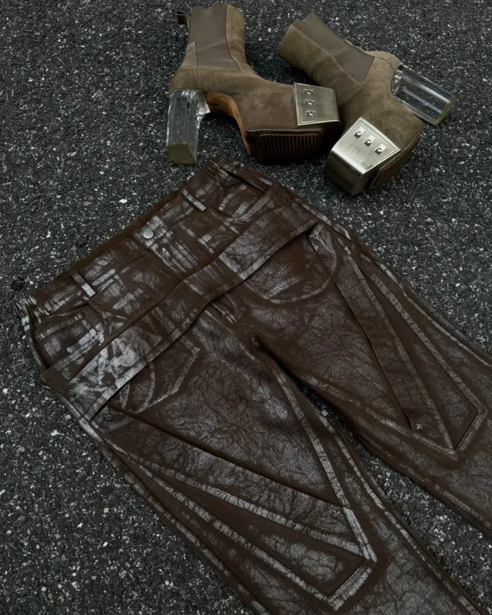 Static noise in the simulation. Strapped denim for the underground. Enter the loop at PSYLOS1.COM Disark #SubversiveBasics #CyberY2K #AvantGarde #Disark #TechWear (7/9)