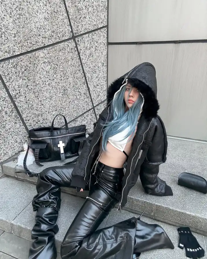 Synthetic skin peeling back. Cold steel against a pulse that refuses to slow. Disconnect to reconnect at PSYLOS1.COM REBEL WAVE #cybercore #avantgardefashion #subversivebasics #chrome #futurism (3/8)