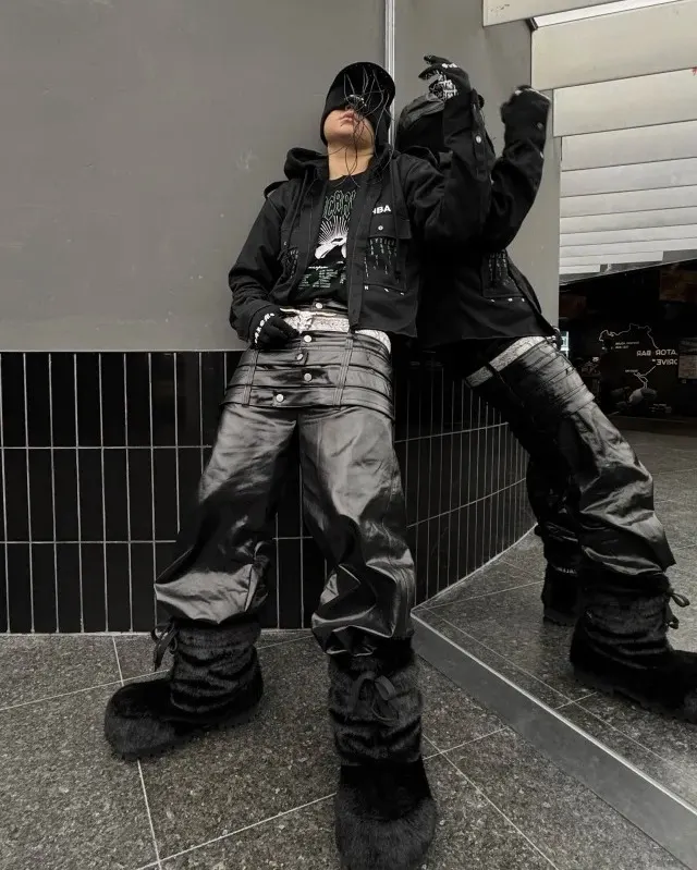 One waist wasn’t enough. Reality wasn’t either. Dress like you reject the default setting. 📸 @iamjulezjsmith Tap in psylos1.com REBEL WAVE | Multi-Waist Coated Biker Pants #Rebelwave #psylos1 #BikerPants #RejectNormal #StyleMutant #AvantGarde (3/6)