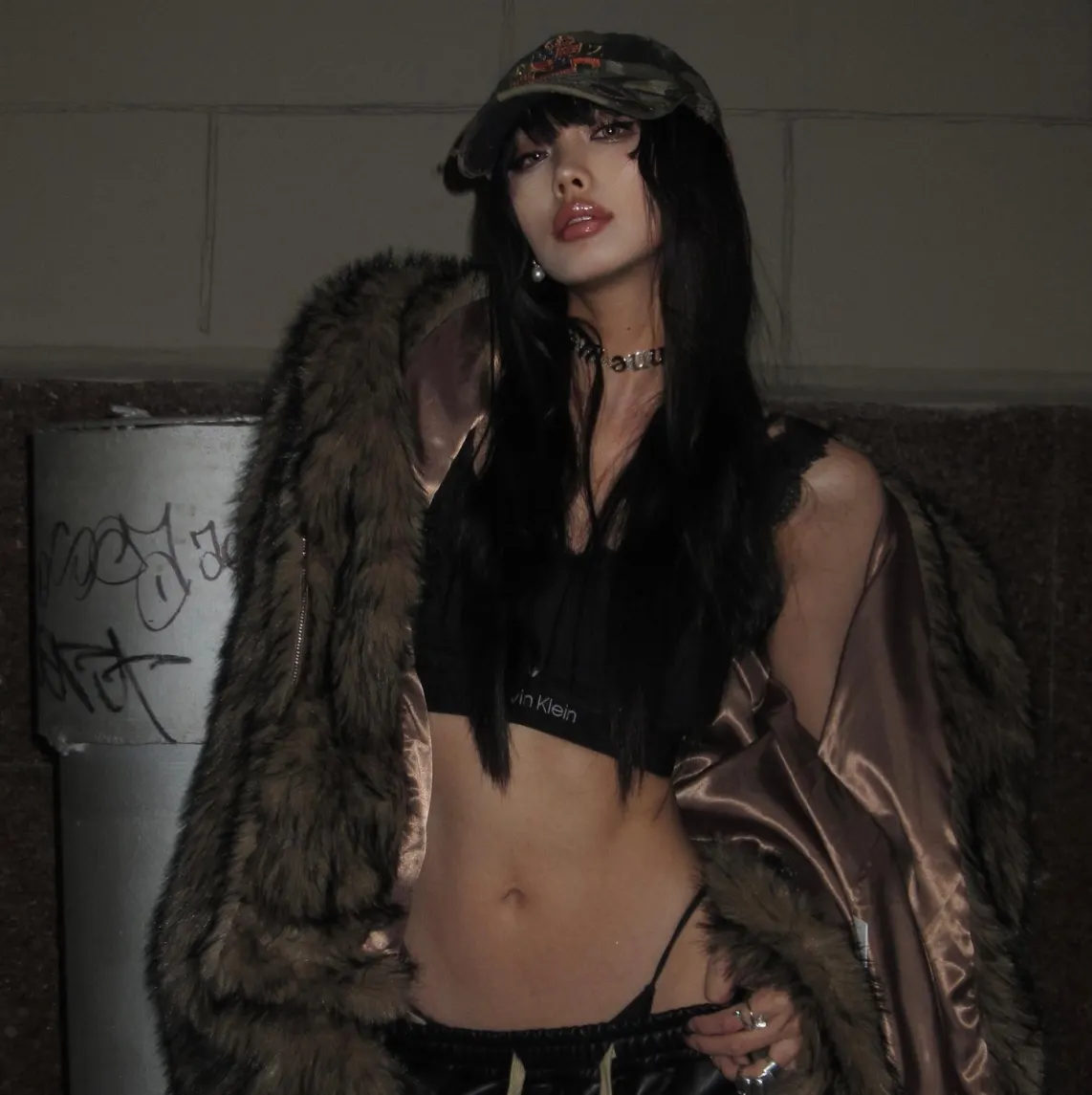 @hanyuc wear REGEN ZONE 24fw Washed to do old destruction camouflage badge embroidery erosion bent along baseball cap link in bio #fashion (5/6)
