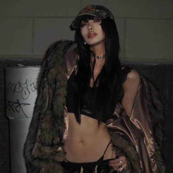 @hanyuc wear REGEN ZONE 24fw Washed to do old destruction camouflage badge embroidery erosion bent along baseball cap link in bio #fashion (5/6)