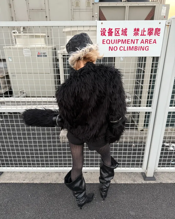 Fur on the outside. Teeth underneath. Dress like you bite back. REBEL WAVE Shop now at psylos1.com #rebelwave #psylos1 #darkfashion #streetavantgarde (6/7)