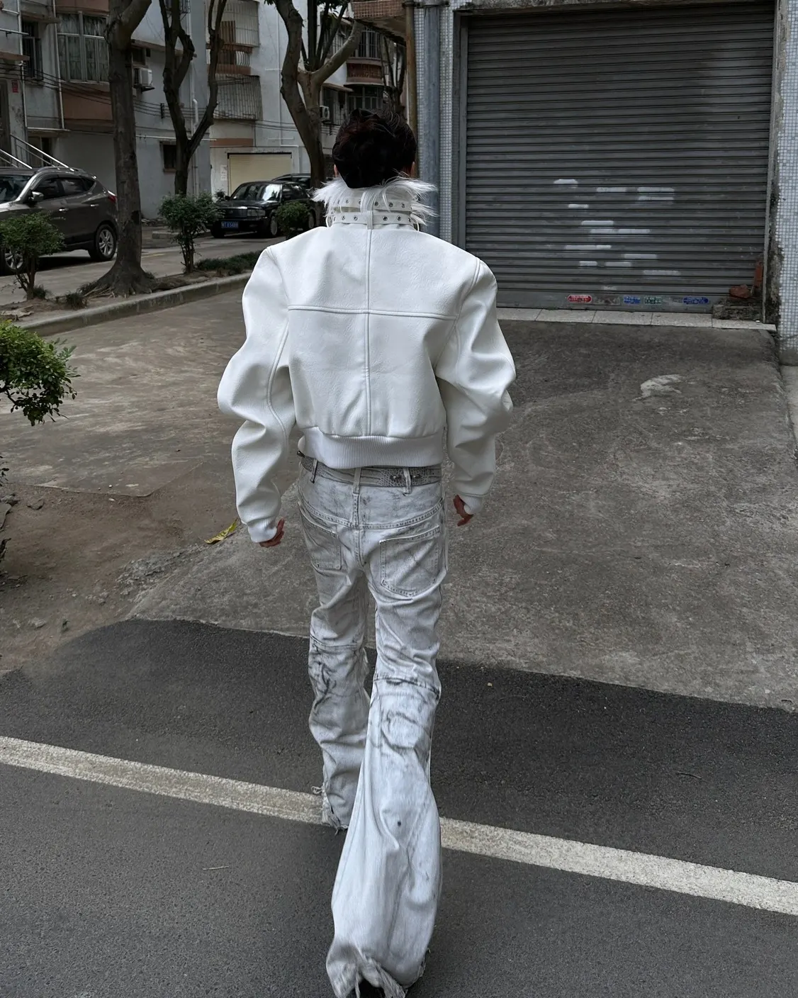 Cold season, hotter armor. White Devil Fur Collar Jacket — cut like a warning, worn like a weapon. Pre-Black Friday is live — and shipping flies. $20 off $150+ | $40 off $250+ Step into the storm at psylos1.com REBEL WAVE | White Devil Fur Collar Leather Jacket #REBELWAVE #psylos1 #blackfridaydeal #streetavantgarde #futureaesthetic (1/6)